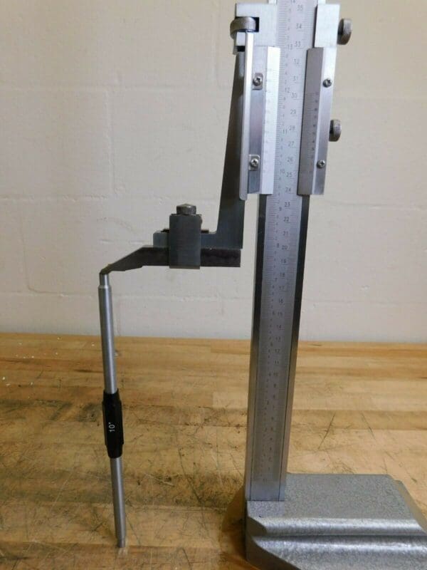 Pro-Grade Vernier Height Gage 0 to 24" Measurement 0.001" Graduation 06431340