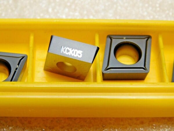 Kennametal Carbide Turning Inserts CCMT432 LF Grade KCK05 Qty 5 3752073