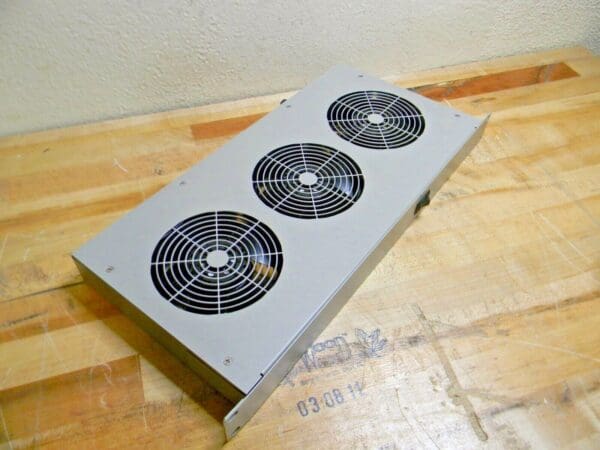 Ebmpapst Fan Tray 318CFM 115V 56dB 17.12"L x 8.31"W x 1.70"H FT-170-318-001