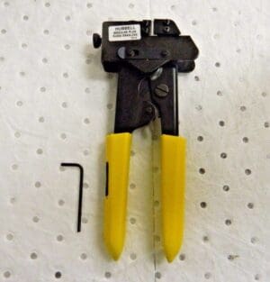 Hubbell Crimp Tool W/RJ45 Die Tools CTH8