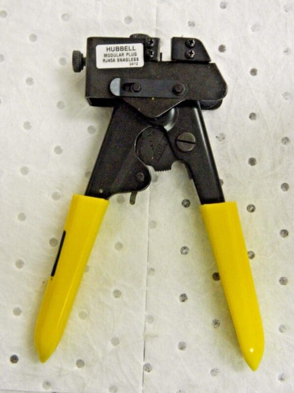 Hubbell Crimp Tool W/RJ45 Die Tools CTH8