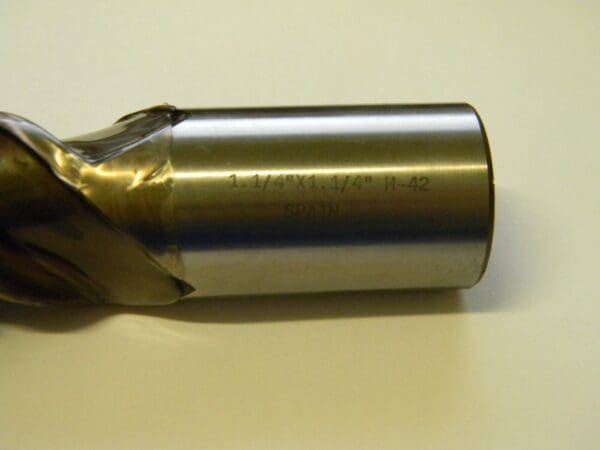 Interstate 1-1/4" x 1-1/4" x 2" x 4-1/2" 3-Flute 45º M42 End Mill 01903772