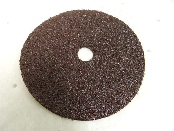 Tru-Maxx Aluminum Oxide Fiber Discs 7" Dia x 7/8" Hole 16 Grit Qty 25 04010872