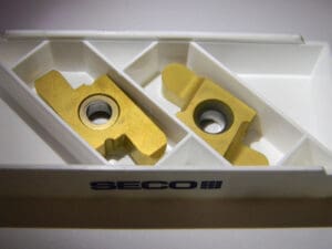 Seco Threading Grooving Carbide Inserts 26NR4.0R Grade CP500 Qty 26804