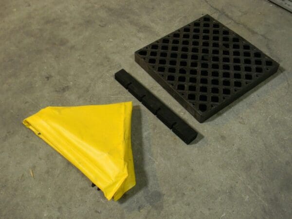 UltraTech Low Profile Spill Deck w/ Flexible Bladder System 66 Gal Sump Capacity