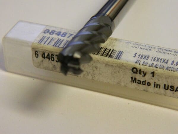 Accupro 5/16" Diam 4 Flute Solid Carbide 0.09" Corner Radius End Mill. 08487886