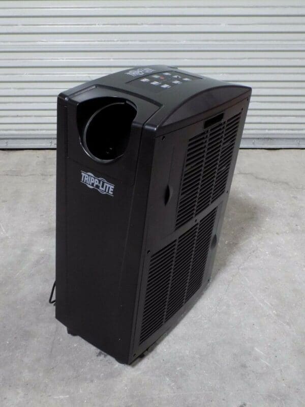 Tripp Lite Portable Air Conditioner AC Unit 12,000 BTU 220v SRXCOOL12K Damaged