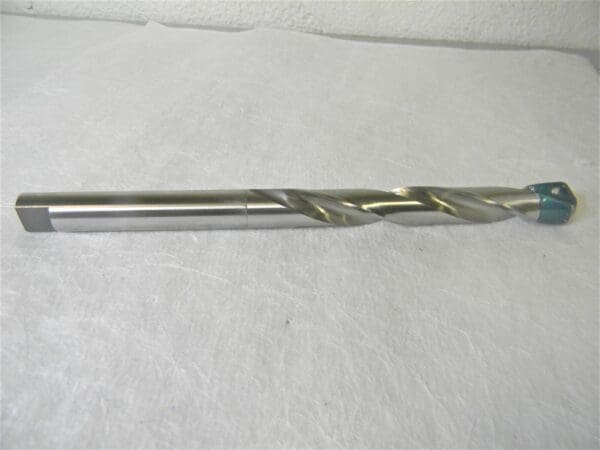 Pro-Grade Taper Length Drill Bit 21/32" Carbide Tipped RH 118º 9" OAL 01460427