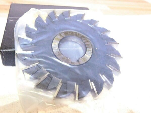 Interstate Straight Side Milling Cutter HSS 5" x 3/8" x 1-1/4" 18T 03015252