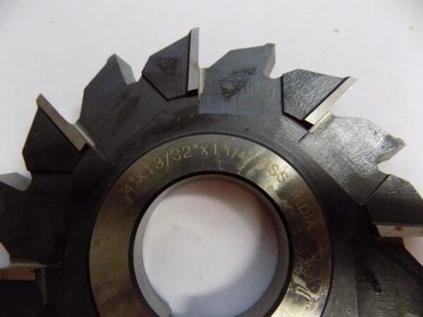 Interstate Staggered Teeth Side Milling Cutter 4" x 13/32" x 1-1/4" HSS 03034261