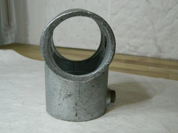 Kee Malleable Iron Tee Pipe Rail Fitting 2" Pipe Single Socket Tee 10-9