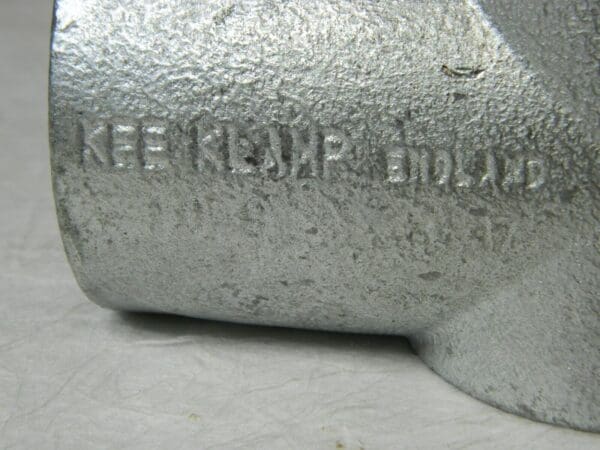 Kee Malleable Iron Tee Pipe Rail Fitting 2" Pipe Single Socket Tee 10-9