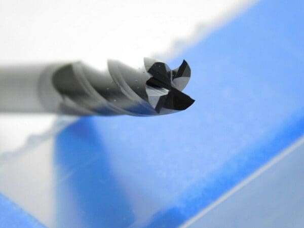 Kennametal Carbide End Mill Diamond Coated 1/4"D 4FL HEC250S4075 KDF300 1523306