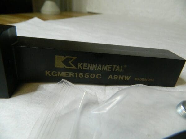 Kennametal Indexable Cutoff Toolholder 1" Depth 1" Workpc Diam RH 5979196