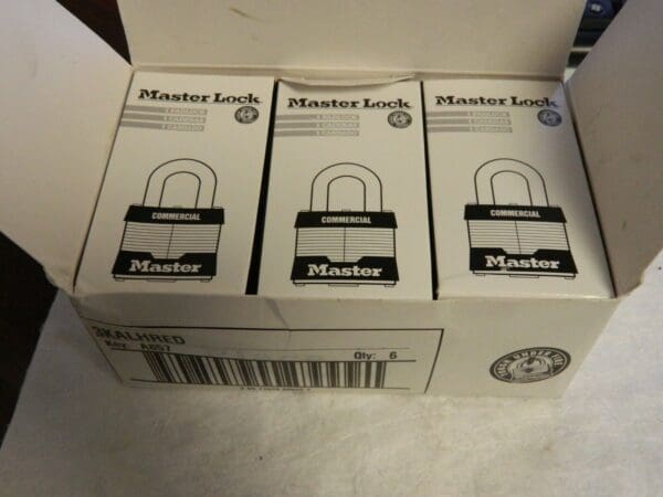 Master Lock Keyed Alike Lockout Padlock 2" Shackle Clearance QTY 6.