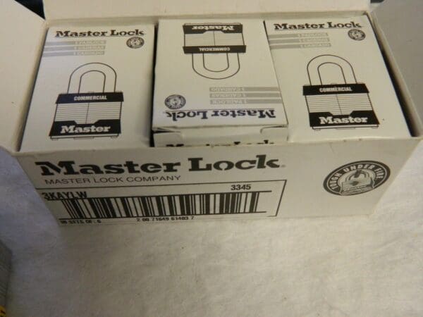 Master Lock Keyed Alike Lockout Padlock 3/4" Shackle Clearance QTY 6.3KAYLW