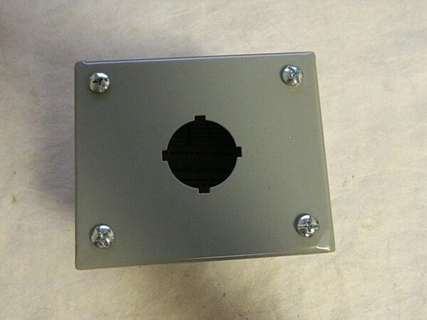 Cooper 1 Hole, 1.203 Inch Hole Diameter, Steel Pushbutton Switch Enclosure