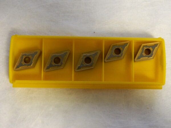 KENNAMETAL Carbide Turning Insert DNMG443RP KC9240 1864586 5 Pcs