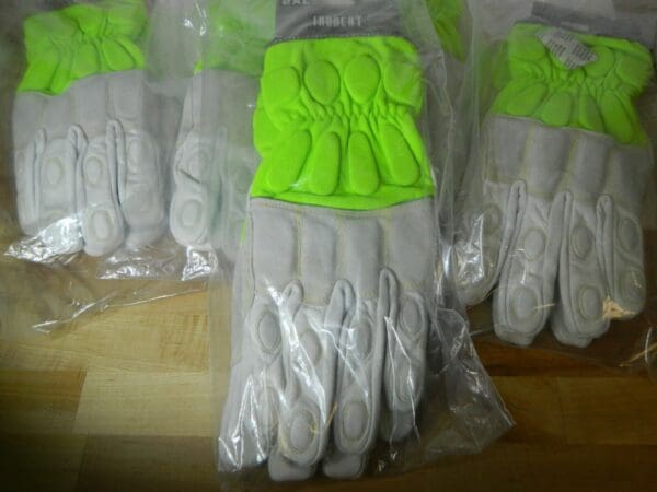 West Chester IRONCAT Buffalo Leather Utility Glove High Vis. 2XL Qty 5 9074/2XL