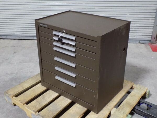 Kennedy Roller Cabinet Tool Box 7 Drawer 35" x 29" x 20" Steel Brown DAMAGED