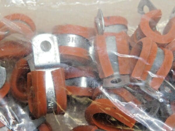 Cushion Clamps Galvanized Steel & Silicon 1/2" Pipe 1/2" Rod QTY 100 STAR-GS-8HT