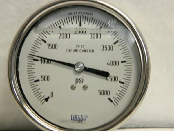 Wika 4" Dial, 1/4 Thread, 0-5,000 Scale Range, Pressure Gauge