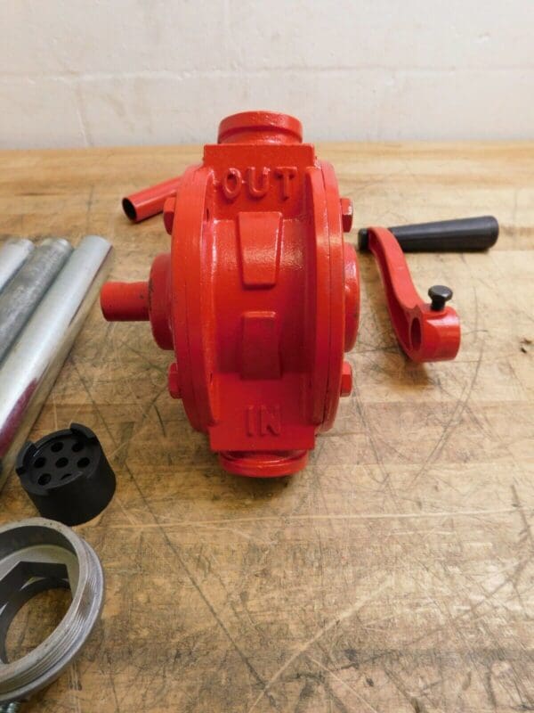 Pro-Grade Cast Iron Hand Operated Siphon Pump 1″ Outlet WS-PU-ROTA1-1