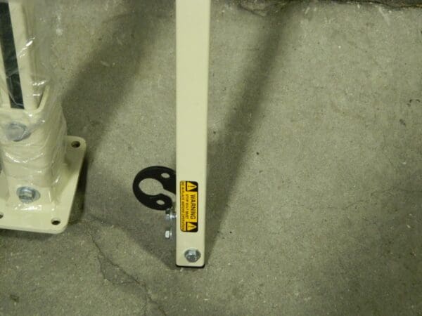 HUBBELL Swing Jib Kit 3 to 5 Lbs. Holding Capacity WTS-050305 INCOMPLETE