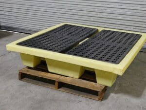 Enpac 4 Drum Plastic Spill Deck 66 Gal Sump 6,000 Lb Cap 5400-YE DAMAGE