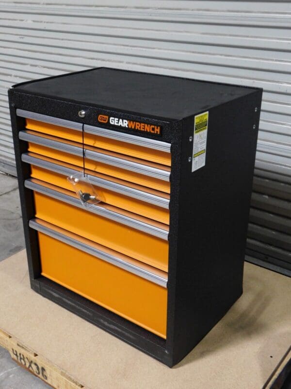 GEARWRENCH 5 Drawer Tool Cabinet 18″ D x 37″ H 83241 DAMAGE/REPAIR