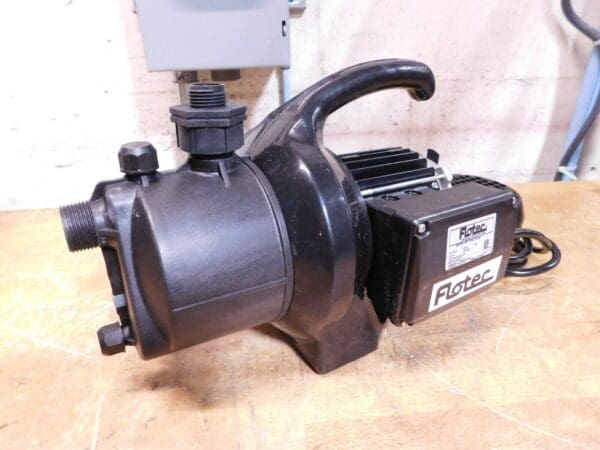 Sta-Rite 1/2 HP Self Priming Portable Water Pump DAMAGED PARTS/REPAIR