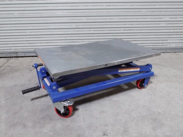 Vestil Mechanical Scissor Lift Cart 660 lb. Capacity 37" x 23" Platform DAMAGED