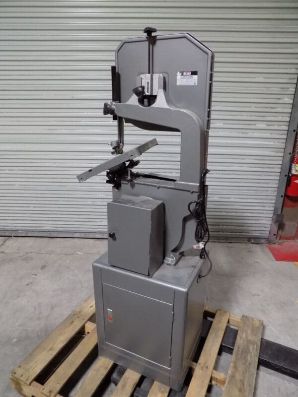 Jet 14 Metal / Wood Vertical Bandsaw 1 HP 115/230v 1 Ph. J-8201K Damaged