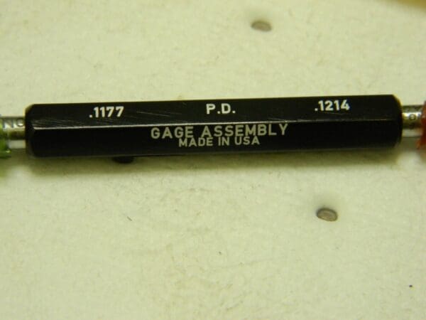 Gage Assembly Thread Plug Gage 6-32 UNC 2B Go/NOGO 22JS1439-B14