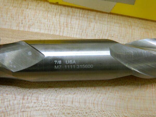 HSS Sq End Mill 7/8'' Dia, 1-9/16'' LOC 5-1/2'' OAL, 2 Fl, 7/8'' Shk Dia 27763