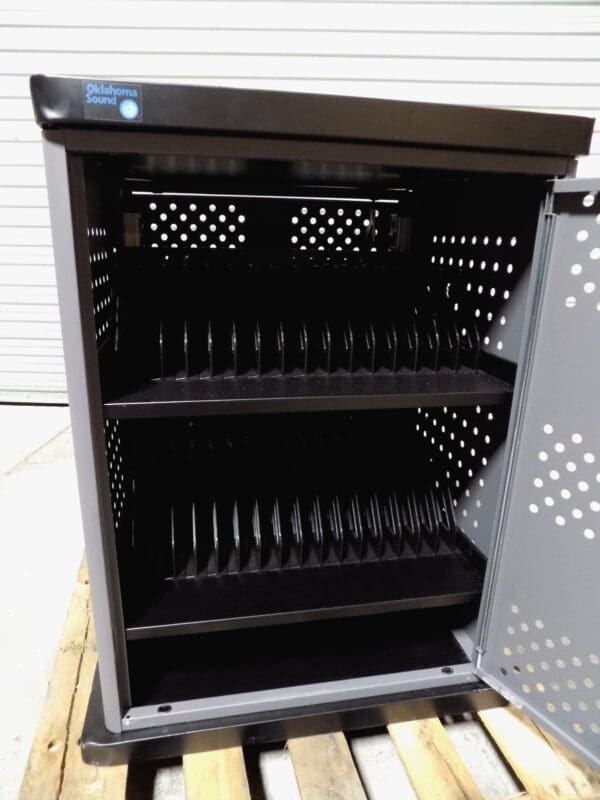 Oklahoma Sound 32-Device Duet Charging Cart 18 Ga. Steel 38" x 28" x 22" DCC