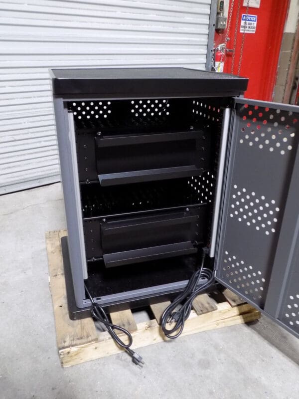 Oklahoma Sound 32-Device Duet Charging Cart 18 Ga. Steel 38" x 28" x 22" DCC