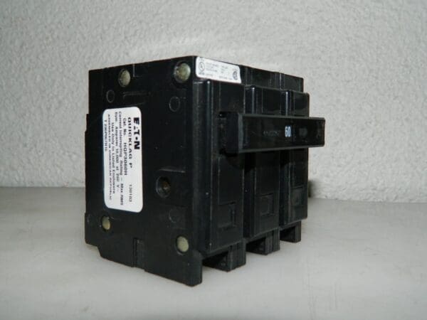 Eaton Cutler-Hammer Plug In Mini Circuit Breaker 60 Amp 240 VAC 3 Pole HQP3060H