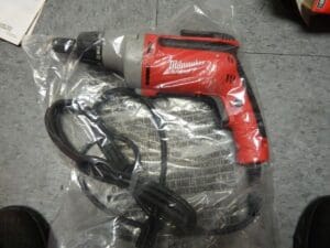 Milwaukee PistolGrip Handle 2,500 RPM 10 - 140 In/Lb Torque Electric Screwdriver