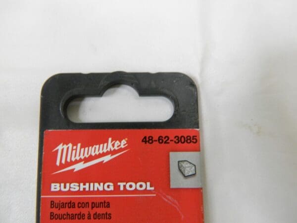 MILWAUKEE TOOL 9-3/4″ OAL, 0.656″ Shank Diam, Bushing Tool Chisel 48-62-3085