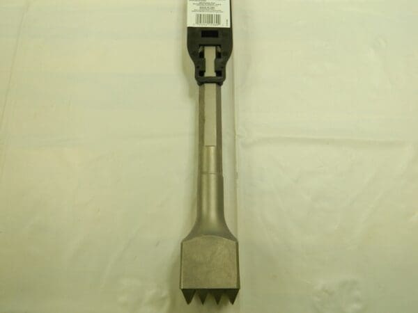 MILWAUKEE TOOL 9-3/4″ OAL, 0.656″ Shank Diam, Bushing Tool Chisel 48-62-3085