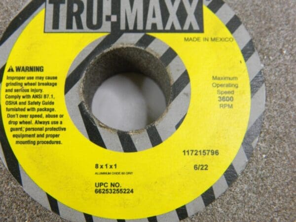 TRU-MAXX AO Bench & Pedestal Grinding Wheel 8" x 1" x 1" 60 Grit 66253255224