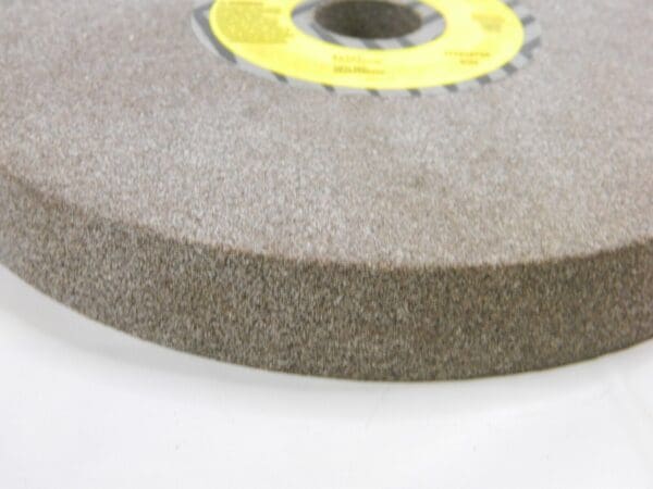 TRU-MAXX AO Bench & Pedestal Grinding Wheel 8" x 1" x 1" 60 Grit 66253255224