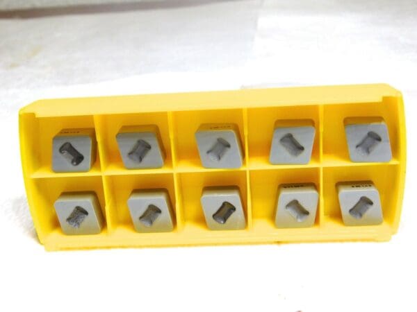 Kennametal Top Notch Ceramic Turning Inserts CNGX454T0820 Grade-KY1320 QTY-10