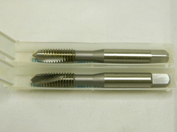 OSG HSS Spiral Point Tap 5/16-18 UNC 3B 2 Flute Bright Finish Qty 2 1630400