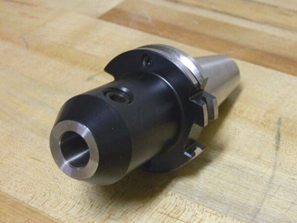 Hertel End Mill Holder 40 V-Flange Mount x 5/8" Bore HDV40BEM062300