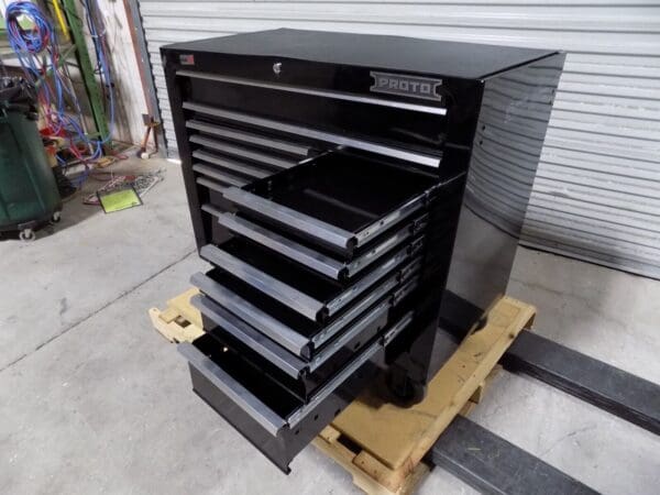 Proto Roller Cabinet Tool Box 14 Drawer 41" x 22" x 38" JSTV4239RD14 Damaged