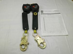 DBI/SALA Self-Retracting Lifeline Self-Locking Carabiner 420 lb Capacity 3101279