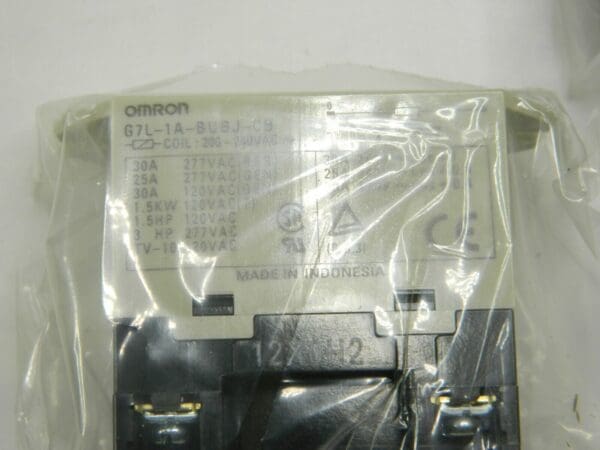 Omron 4 Pin Enclosed Power Relay, 30 A Qty 2 G7L-1A-BUBJ-CB