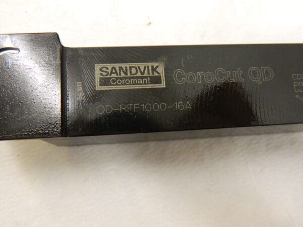 SANDVIK COROMANT 1″ Max Depth, External RH Indexable Grooving Toolholder 6427608